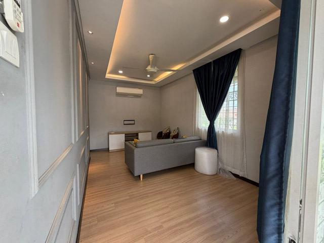 Single storey corner nice renoveted for sales Seremban s2 arowana