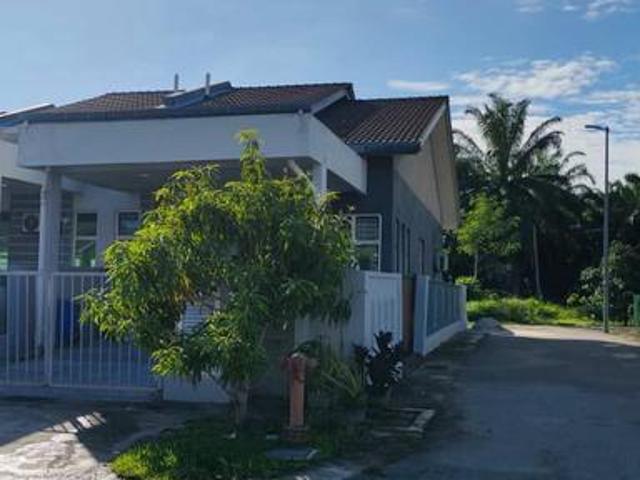 Single Storey End Lot Terrace in Taman Bentara jalan Murai