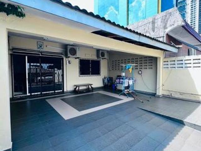 Single Storey House at Jln Abad Century GardenJohor Bahru