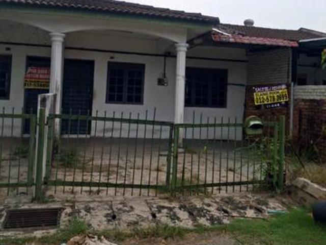 single storey house at sri pengkalan