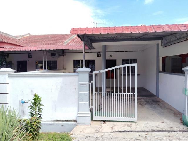 Single Storey House at Taman Duyong House