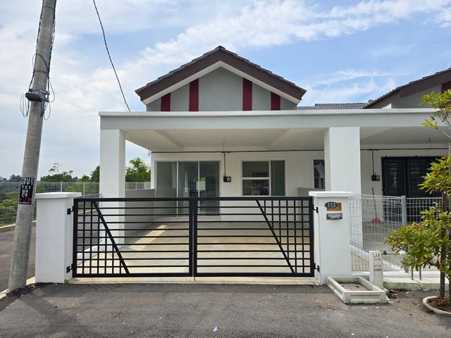 Single Storey House End Lot At Taman Raia Utama Gopeng Perak