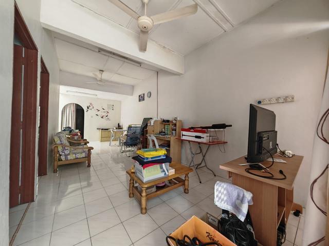 Single Storey House Fully renovate20x65 Karak Taman Bunga Raya