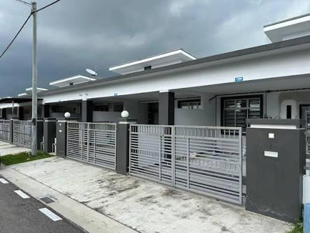 Double Storey House Taman Muhibbah Kulai 3R2B Fully Furnished
