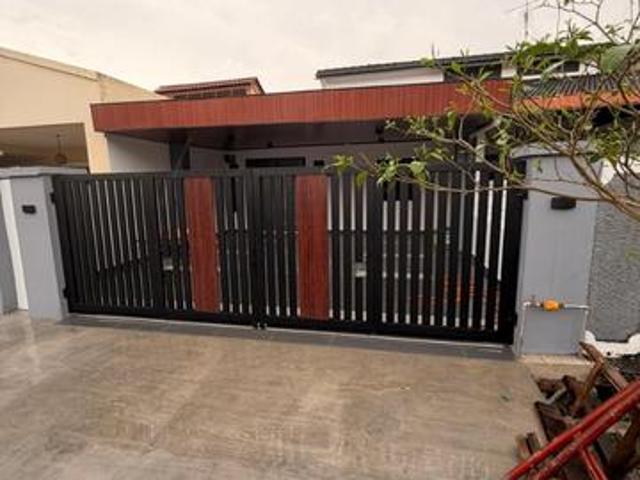 Single Storey House Jalan Bakawali Taman Johor Jaya