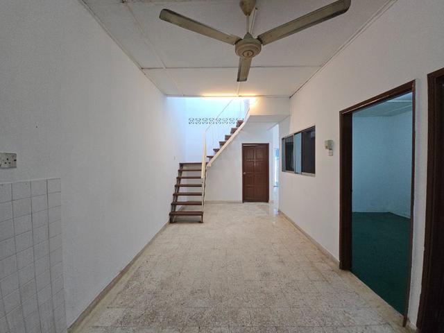 Single Storey House Taman Sri Muda Seksyen 25 Shah Alam 20x70 RENO