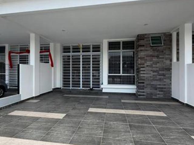 Single Storey Impian Emas 3 1Bed 2Bath GG
