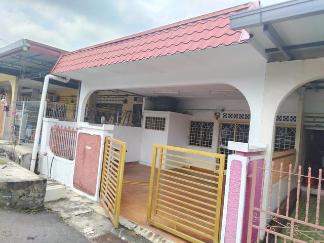 Single Storey intermediate unit for sell