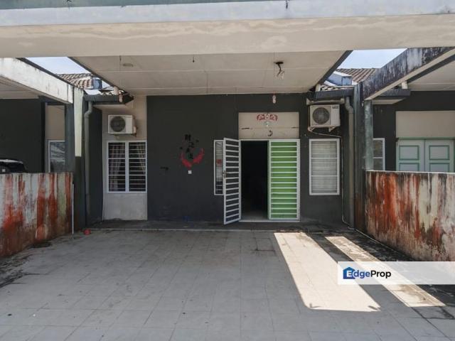 Single Storey Intermediate House at Batu Kawa Matang For Sale
