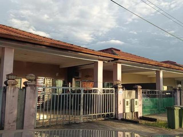 Single storey Intermediate house For SaleUniGardenKotaSamarahan