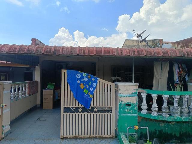 Single Storey Jalan Pakis Taman Sri Pulai Skudai Near Gelang Patah