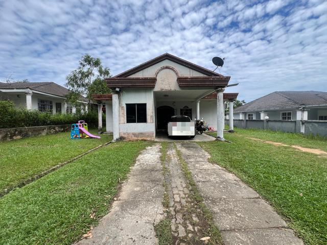 Single Storey Kemboja Bungalow 6000sf Land Bukit Beruntung Rawang