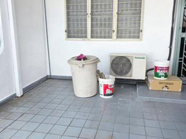 Single Storey Link House Intermediate Taman Berkeley