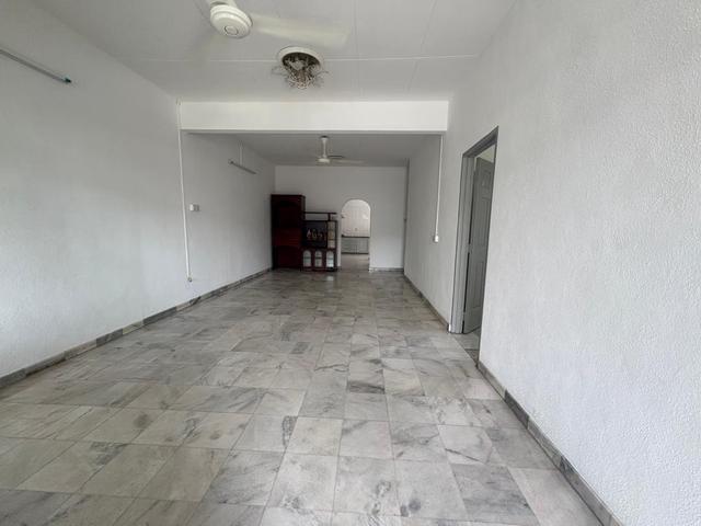 Single storey semi D Taman Selayang Butterworth For Sale