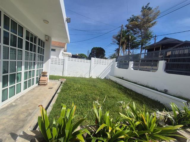 Single Storey Semi D Tanjung Bungah Unfurnished Hillside