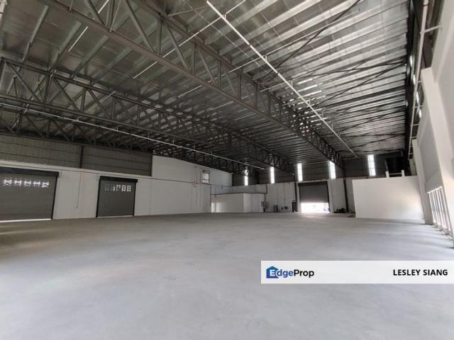 Single Storey Semi Detached at industrial Jaya for Rent