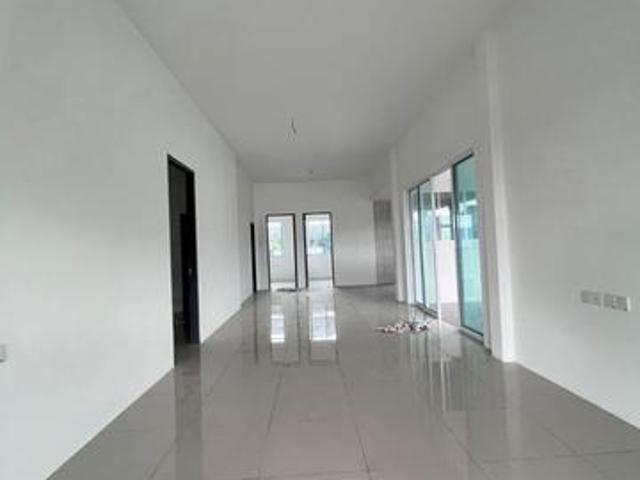 SINGLE STOREY SEMI DETACHED HOUSE FOR SALE At TAMAN RICEFIELD SIBURAN