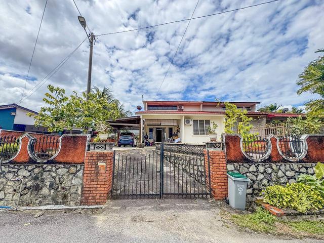 Single storey semi detached Taman bukit ampangan seremban