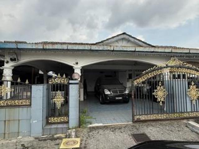 Single storey semi detached Taman Senawang jaya