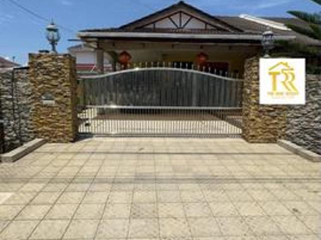 Single Storey SemiD House For Sale Desa Senadin Miri 3R2B