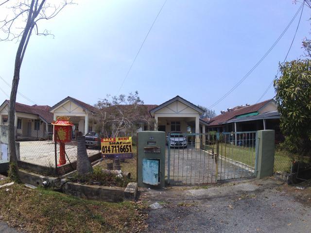 Single Storey SemiDetached House