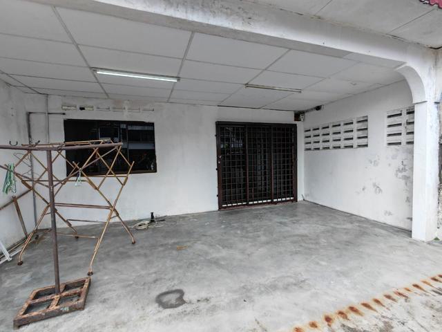 Single Storey Tun Aminah Jalan Nakhoda