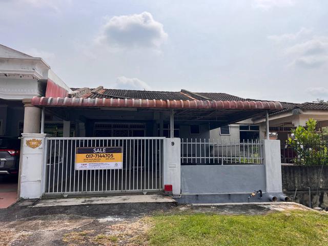 Single Storey Taman Aman Segamat Johor For Sale