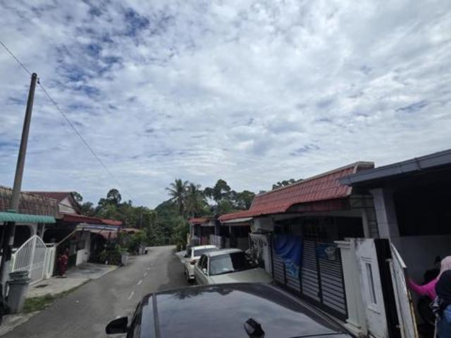 Single Storey Taman Desa Dahlia Senawang