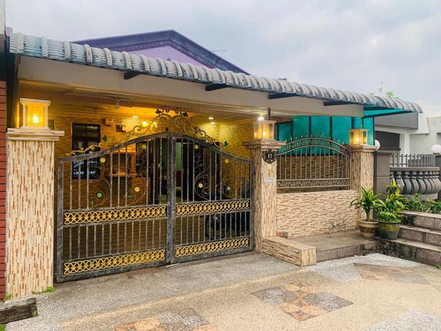 Single storey Taman Puteri Wangsa