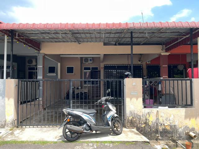 SINGLE STOREY TAMAN SRI PELANGI SEGAMAT For Sale 1400sqft