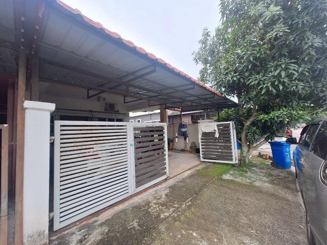 Single Storey Teres Taman Universiti Jalan Kebun