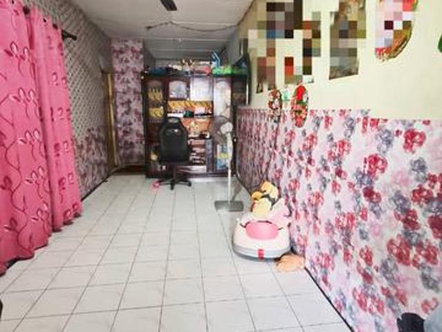 Single storey terr hse