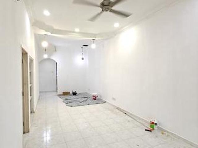 Single Storey Terrace 22x75 Nusa Bestari 2