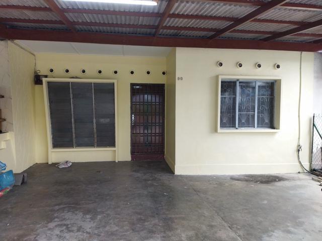 Single Storey Terrace 5 min Walk Distance To CIQRTSNext to SKS Mall