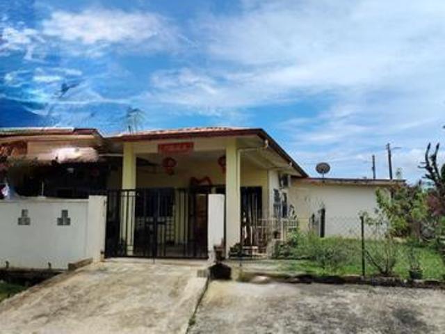 Single Storey Terrace Corner at Moyan Batu Kawa Kuching