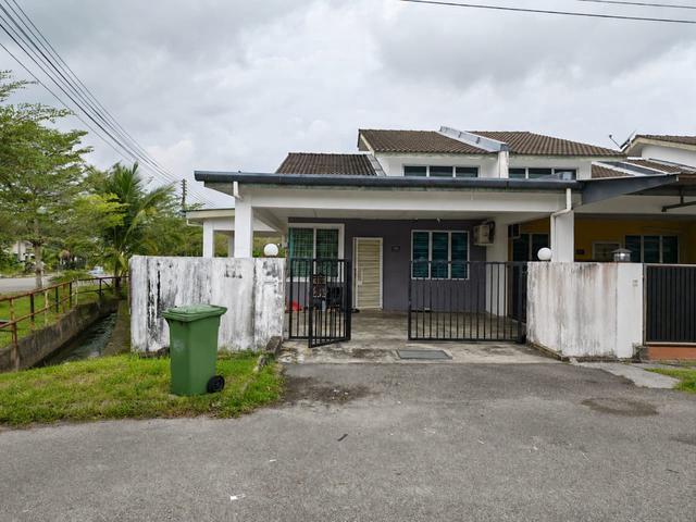 Single Storey Terrace Corner House at Uni Central Samarahan for Sale