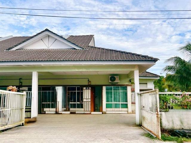Single Storey Terrace Corner House for Sale at Desa Bahagia Permy Miri