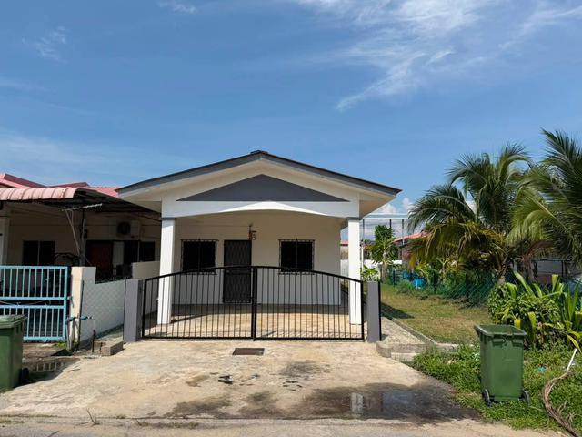 Single Storey Terrace Corner House for Sale at Taman Permai Miri