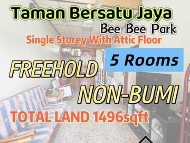 Single Storey Terrace Attic Floor at Taman Bersatu Jaya Bee Bee Park
