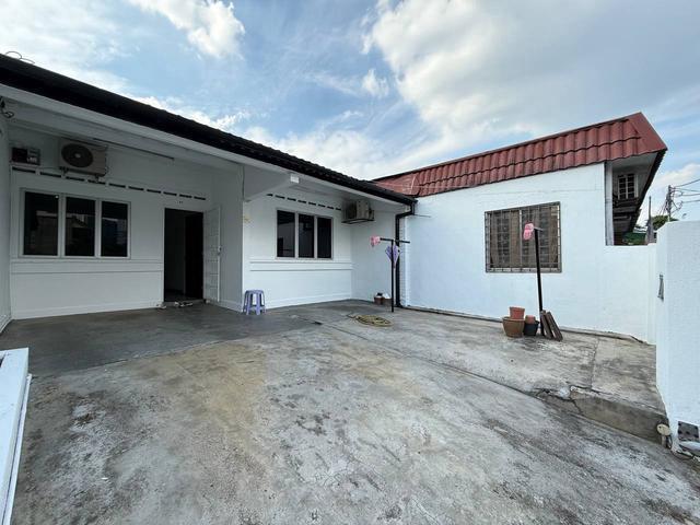 Single Storey Terrace at Jalan Enggang Keramat AU2