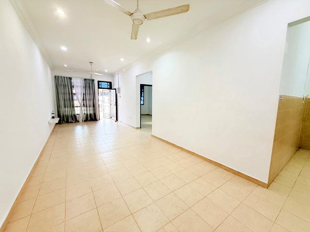 Single Storey Terrace Bandar Putra Kulai Jalan Terkukur Renovated