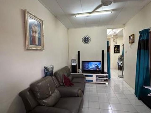 Single Storey Terrace House 3R2B Taman Saujana Puchong