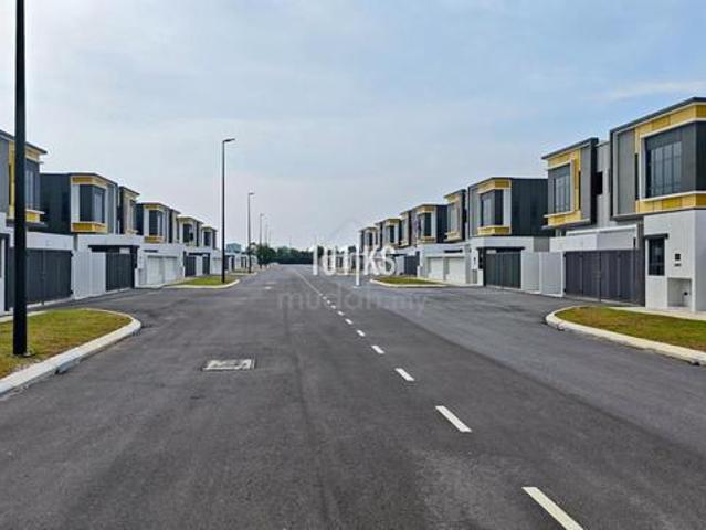Single Storey Terrace House @ 237 Jalan Pulai Jaya 15, Taman Pulai Jaya, Johor Bahru. Near Taman Pulai Emas, Kangkar Pulai