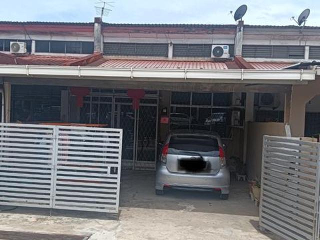 Single Storey Terrace House at Taman Desa Damai Bintulu For Sale