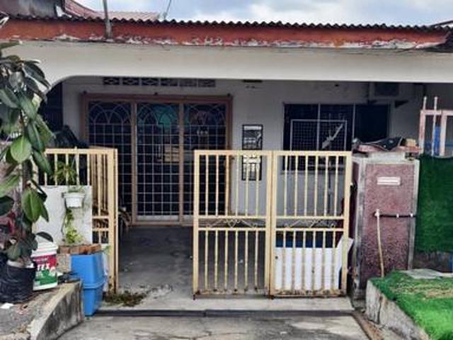 Single Storey Terrace house at Taman Seri Paroi Seremban for sale