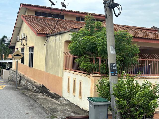 Single storey terrace house end unit at Port Dickson Town