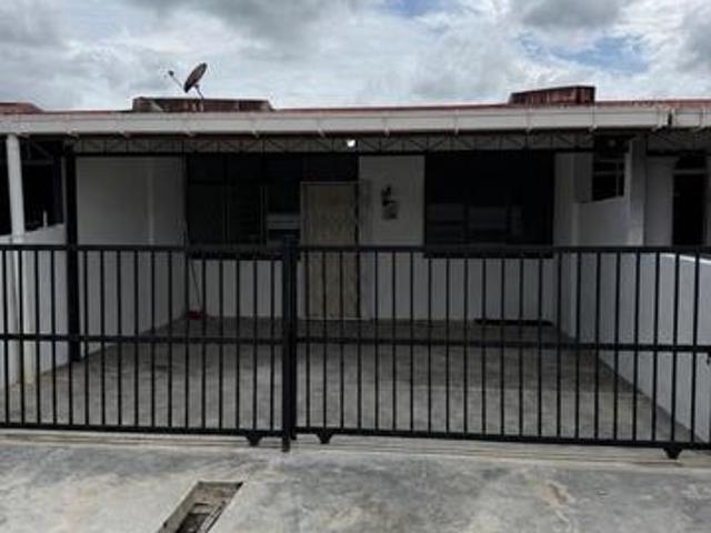 Single Storey Terrace House For RentMatang JayaWell Maintained