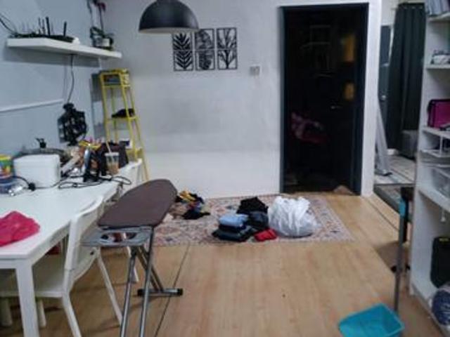 Single Storey Terrace House for Sale Tmn Sri Serdang Seri Kembangan