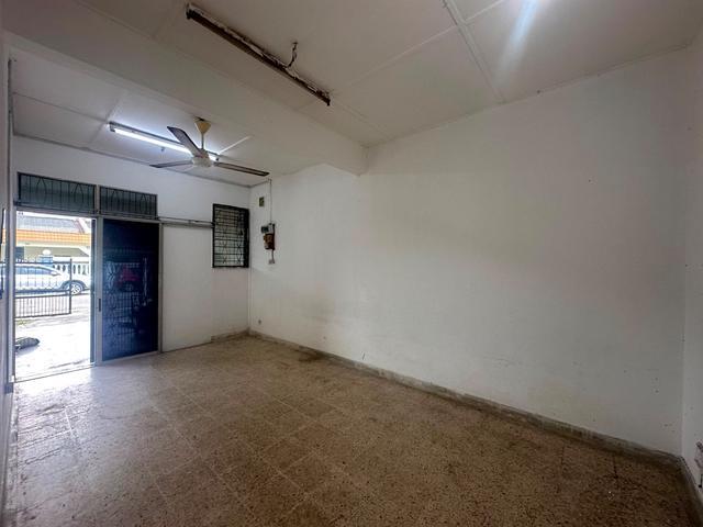 Single Storey Terrace House Permas Jaya Near Bus Stop 15min to Ciq