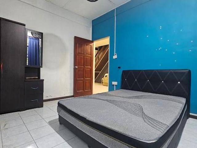 SINGLE STOREY TERRACE HOUSE WITH ATTIC BDC For Sale